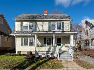 18 Larkspur St, Springfield, MA 01108