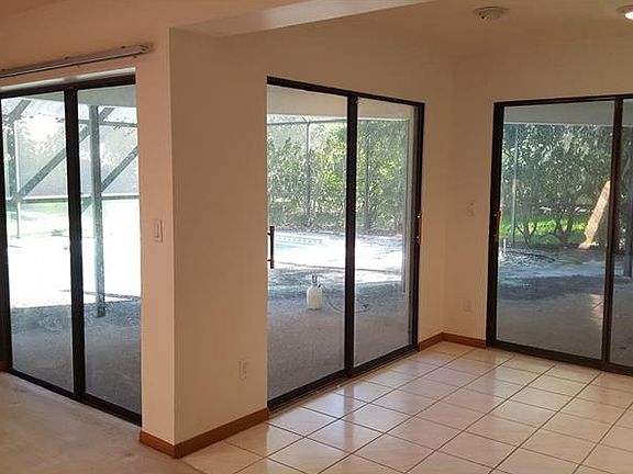 3rd image of 1441 Treetop Dr