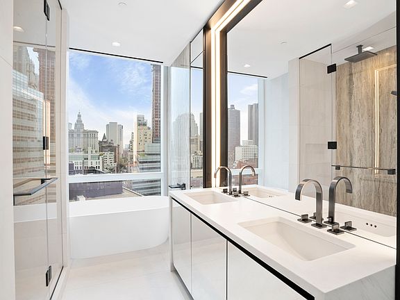 5th image of 111 Murray St APT 19A