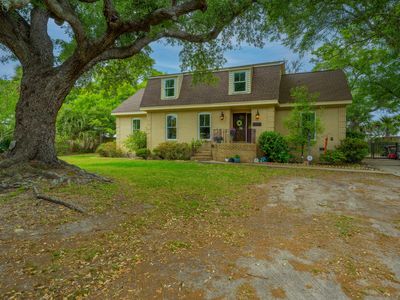 1614 Oak Island Dr, Charleston, SC 29412