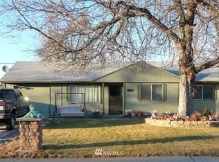 1229 Vandenberg Ave, Moses Lake, WA 98837