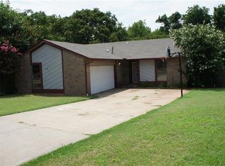 1316 Lapwing Rd, Edmond, OK 73003