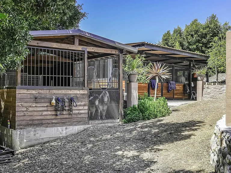 Stable/Barn