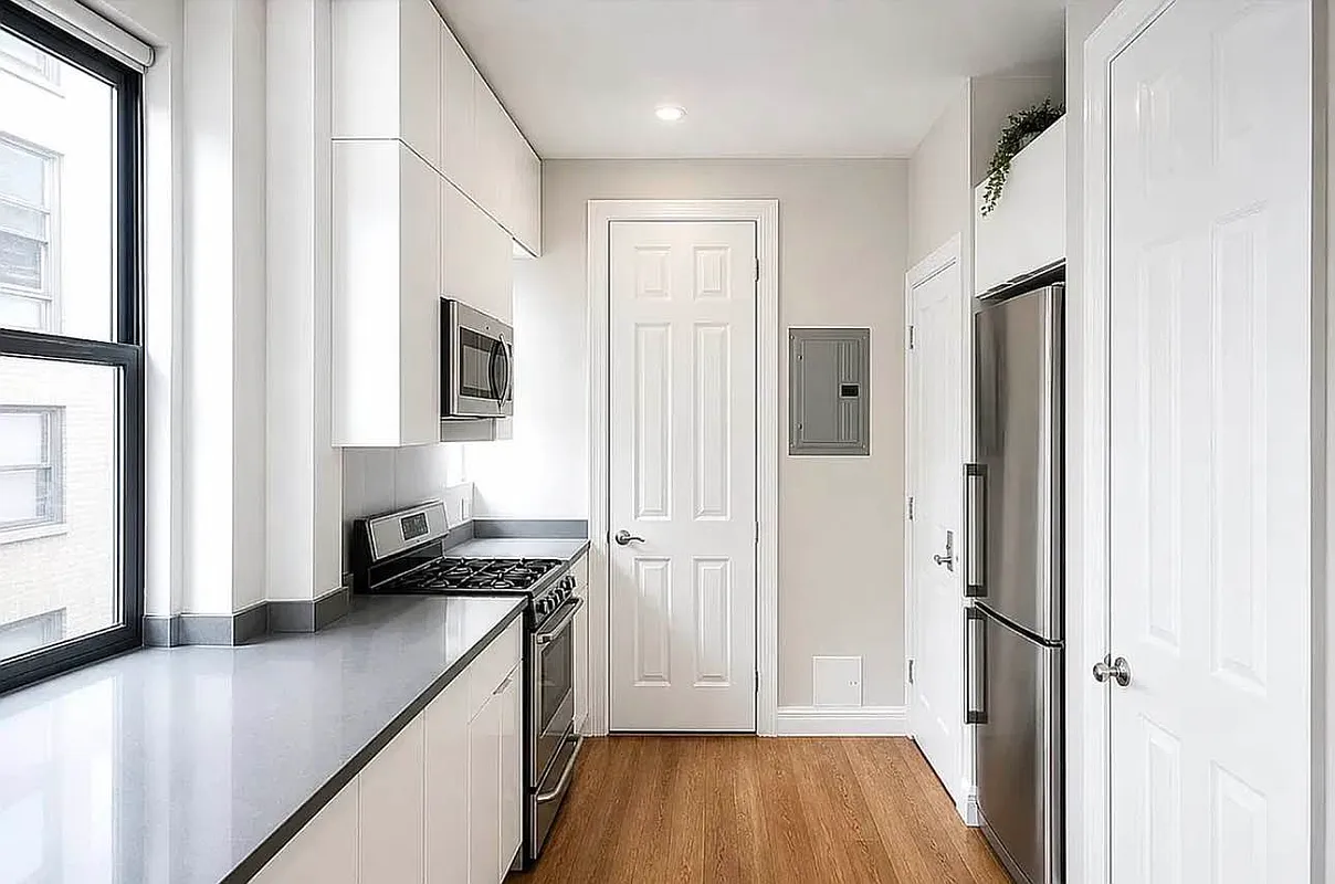 252 Mott Street 12