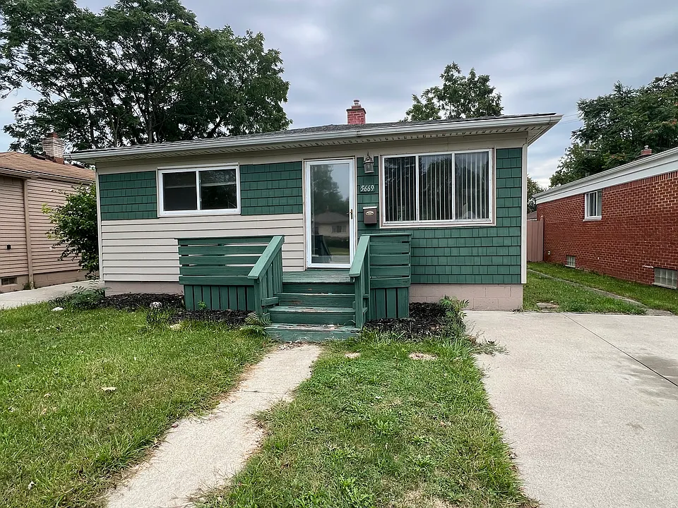 5669 Culver St