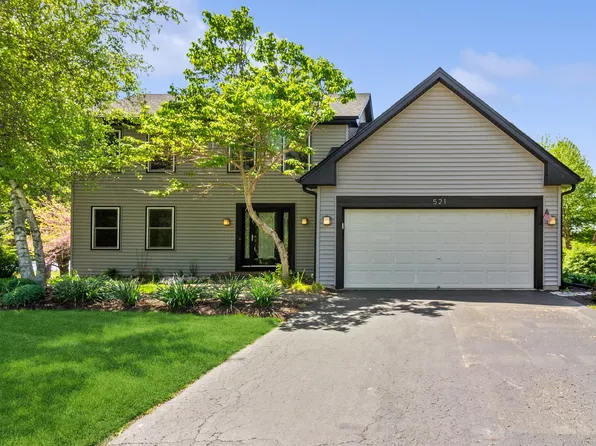 521 Lakeview Dr, Oswego, IL 60543