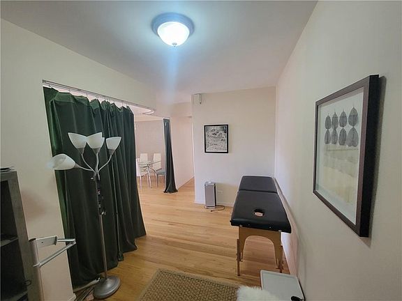 3rd image of 3060 Ocean Ave APT 5V