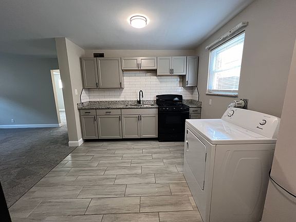 4th image of 1770 N Star Ave #A