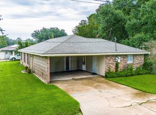 301 Clause Ln, Lafayette, LA 70507