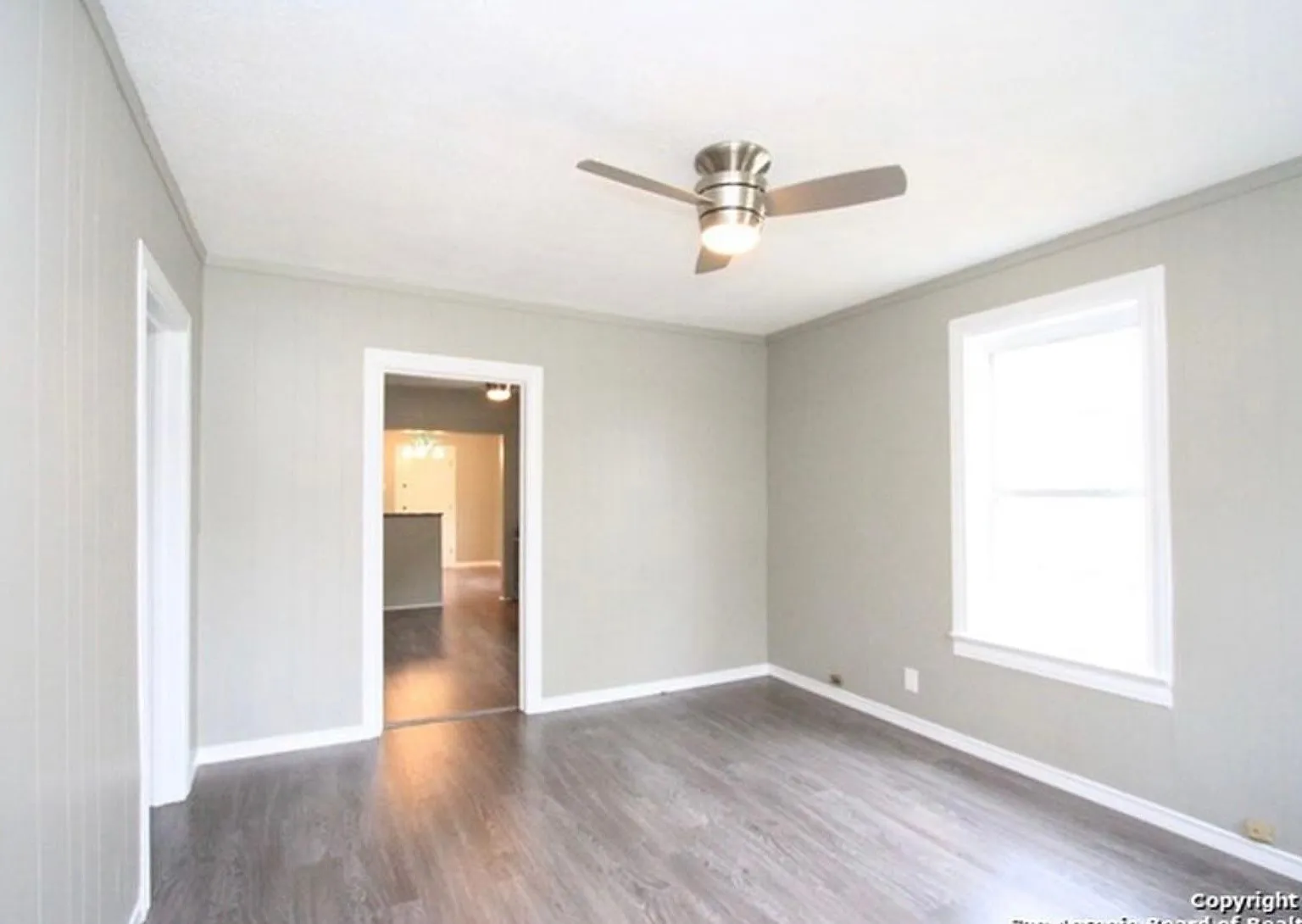 3 bed, 925 sqft, $1,400 — Photo 4