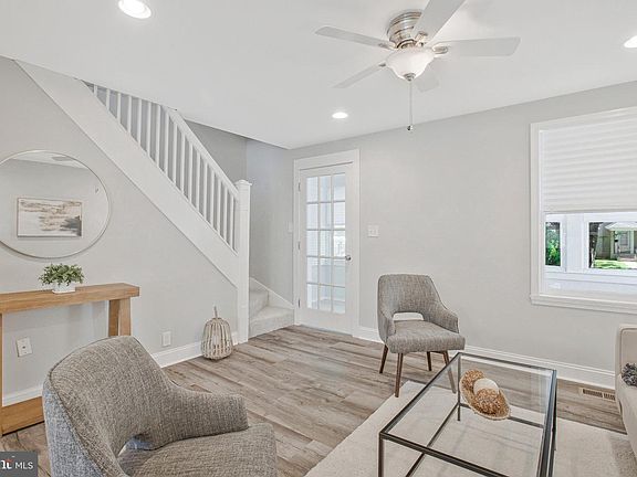 2nd image of 14 Admiral Blvd