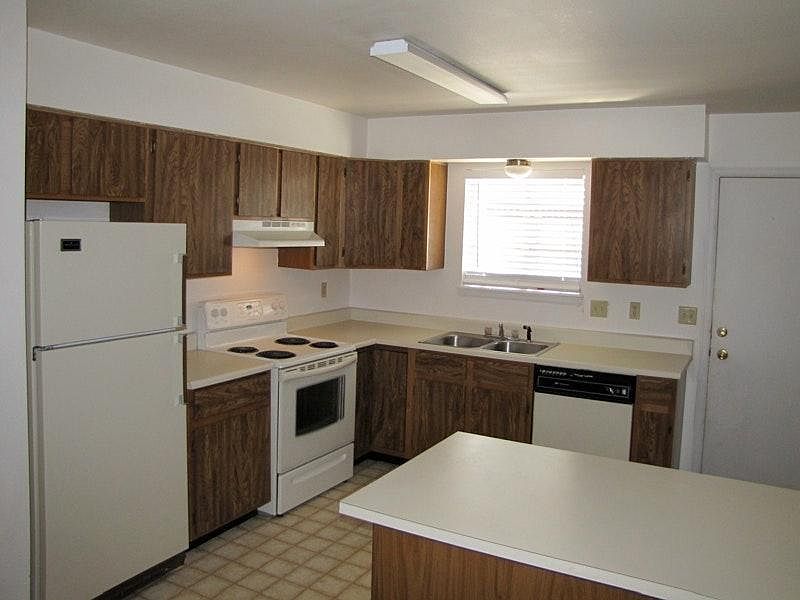 1st image of 1201 21st Ave APT 6