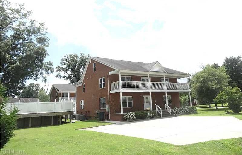 2nd image of 5097 Bay Cir