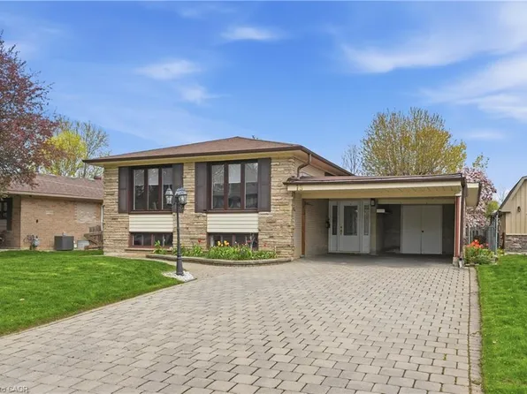 13 Ferndale Cres, Brampton, ON L6W 1G1