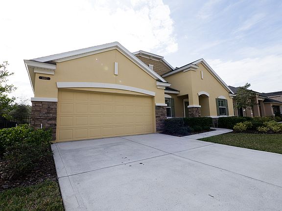 2nd image of 407 Willow Winds Pkwy