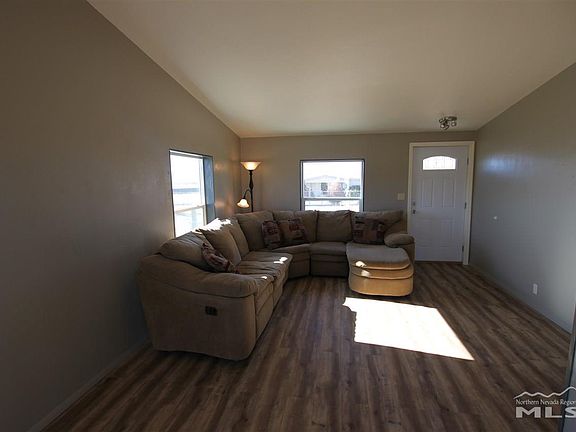 4th image of 18 Dove Ln