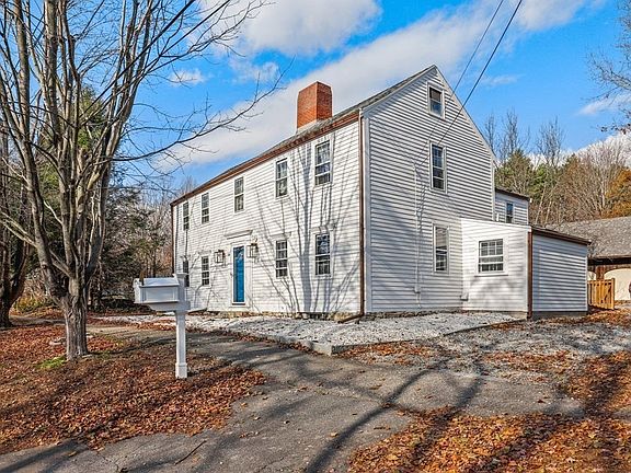 2nd image of 20 Parker St