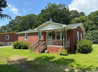 106 Circle Dr, Saint Matthews, SC 29135