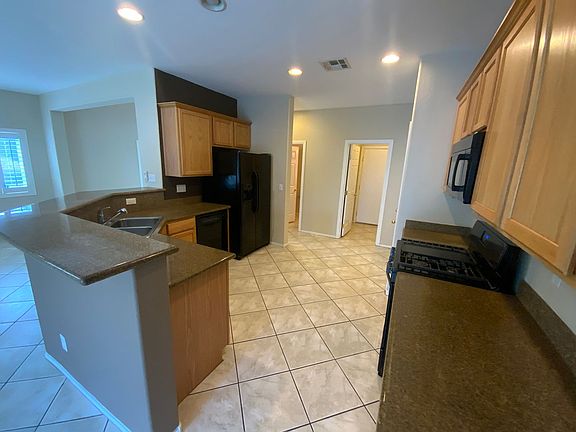 4th image of 3721 Gretchen Ct