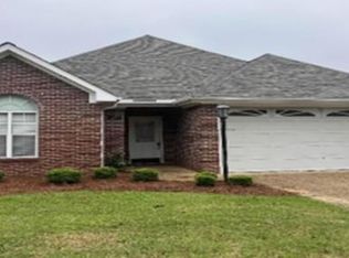 207 King Richard Rd, Starkville, MS 39759