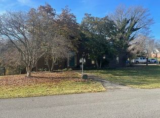 240 Bellefonte Cir, Ashland, KY 41101