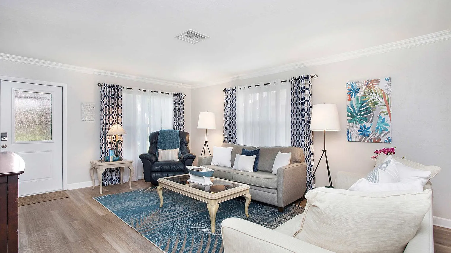 3 bed, 2.0 bath, 1593 sqft, $5,315 — Photo 1