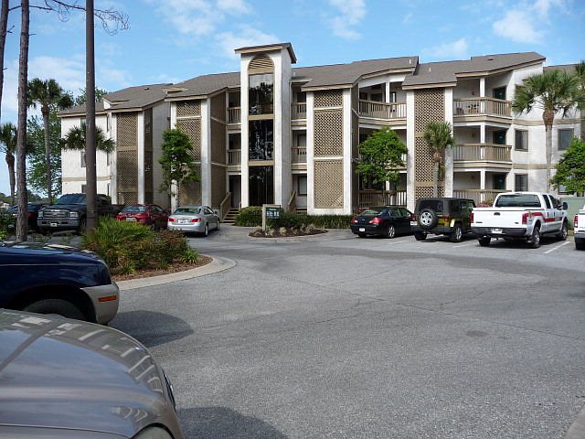 1st image of 369 Moss Oaks Cir