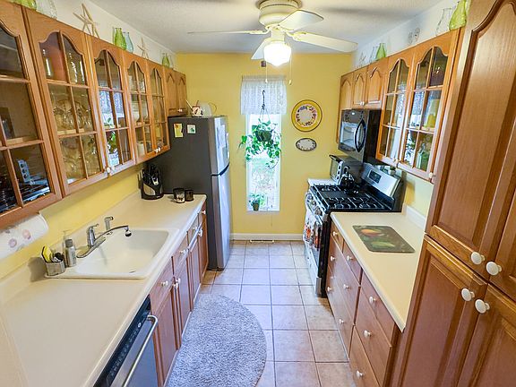 5th image of 300 Buck Island Road APT 14F