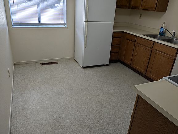 4th image of 2111 California St APT A