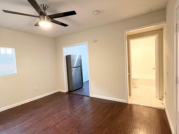 5th image of 911 Cypress Ave #3/4