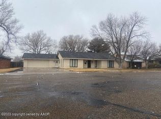 111 Amherst Ave, Dumas, TX 79029