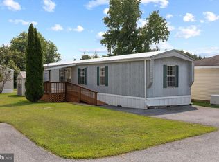 23 Opal Dr, Lititz, PA 17543