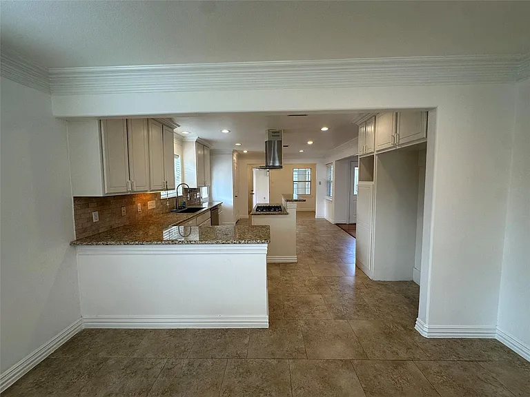 8522 Westview Dr — Photo 5