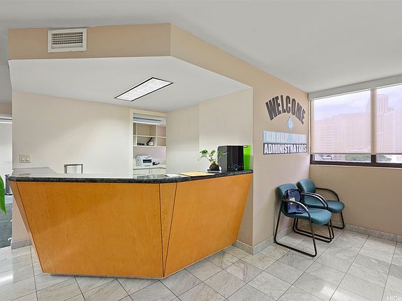 4th image of 222 Vineyard St #Penthouse 3