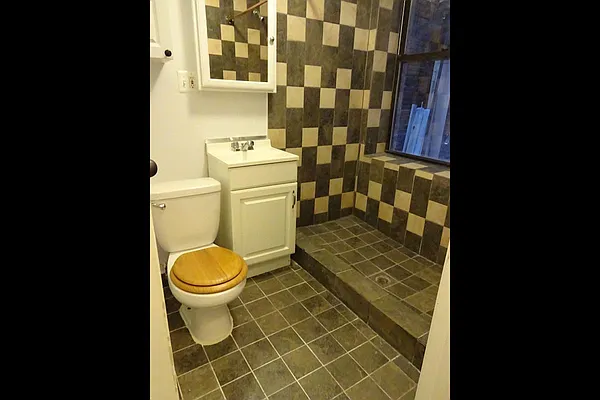 Rented by Authentic Realty | media 11