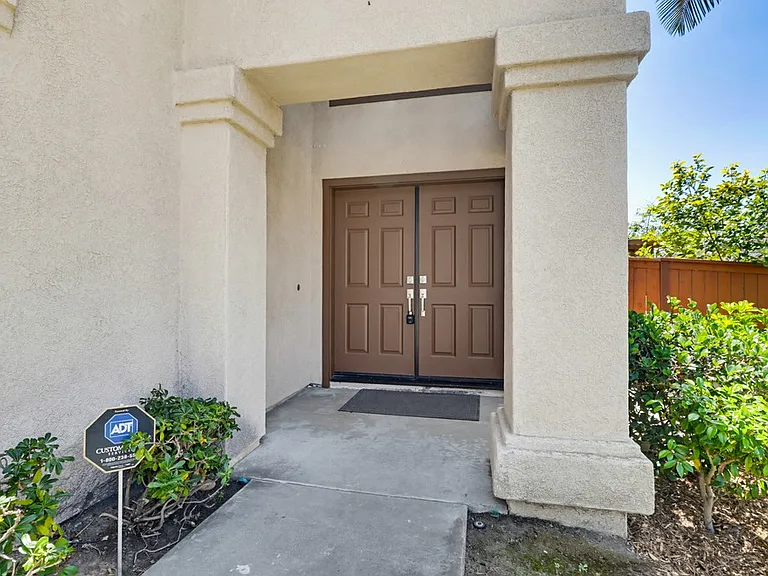 1100 Corrales Ln — Photo 45