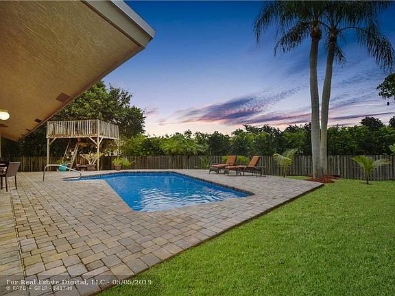 OPEN POOL PATIO