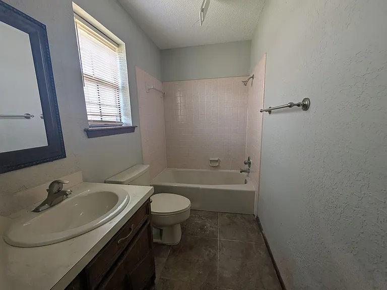 3008 Brittney Ln — Photo 10