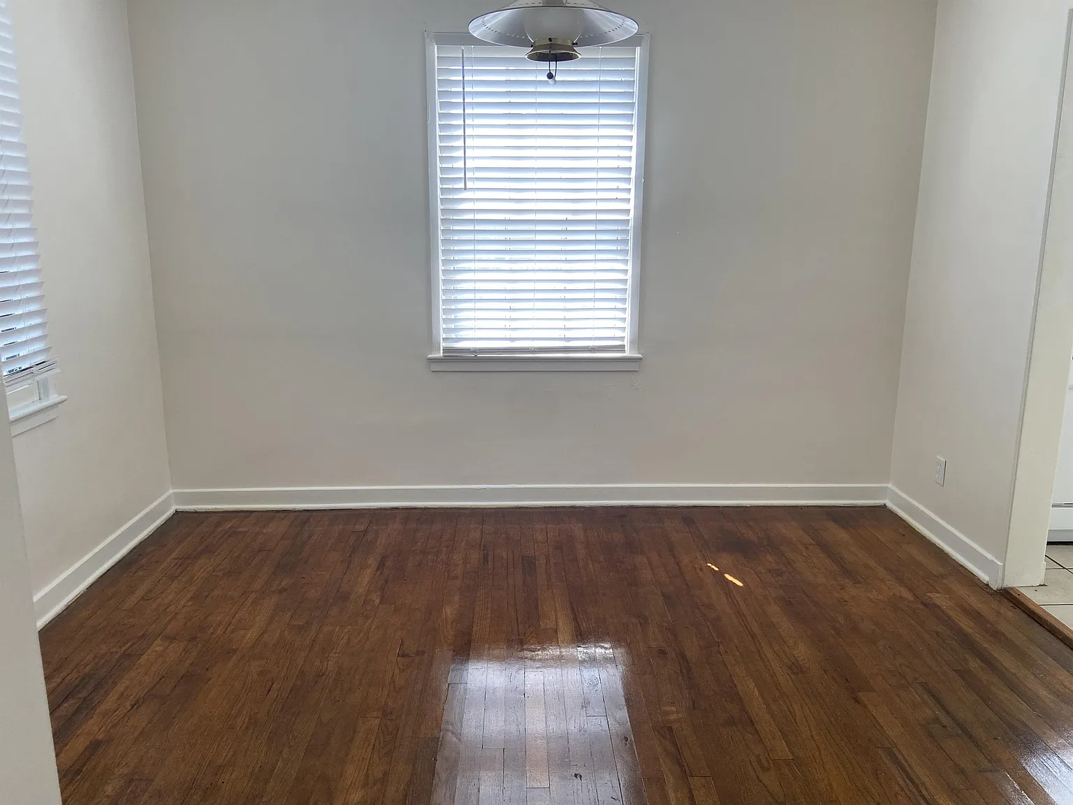 1608 Azalea Drive - Apt B — Photo 2