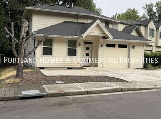 3070 Lazy River Dr, West Linn, OR 97068