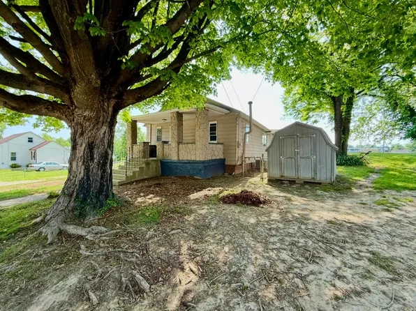 3106 Charles St, Ashland, KY 41102