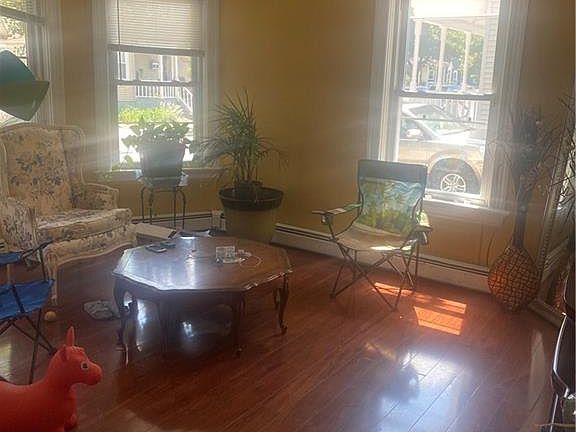 4th image of 23 Babcock St