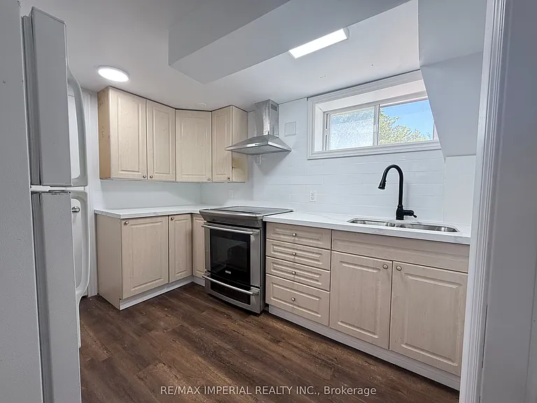69 Edgar Ave #BASEMENT — Photo 6