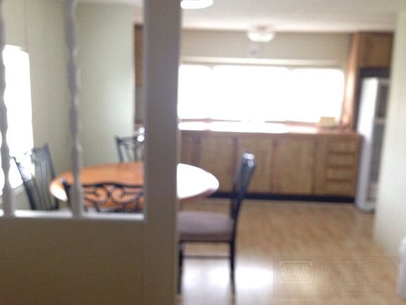5th image of 14631 Pine St