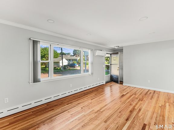 5th image of 5 Walnut Lane