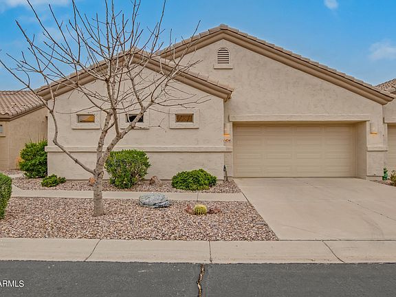 3rd image of 1454 N Desert Willow St