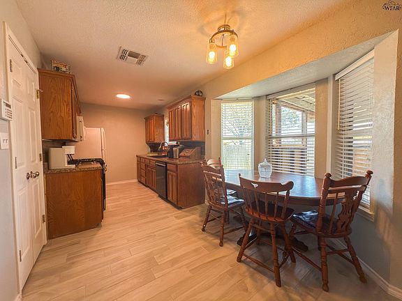 4th image of 1217 Wendy Rdg