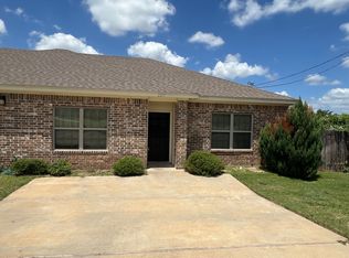 2215 Breezy Dr, Waco, TX 76712