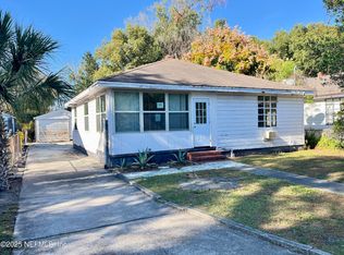 8020 Oakwood St, Jacksonville, FL 32208