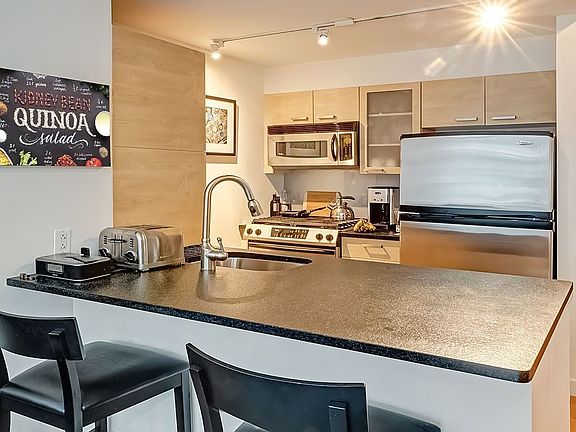 3rd image of 88 Leonard St APT 1811